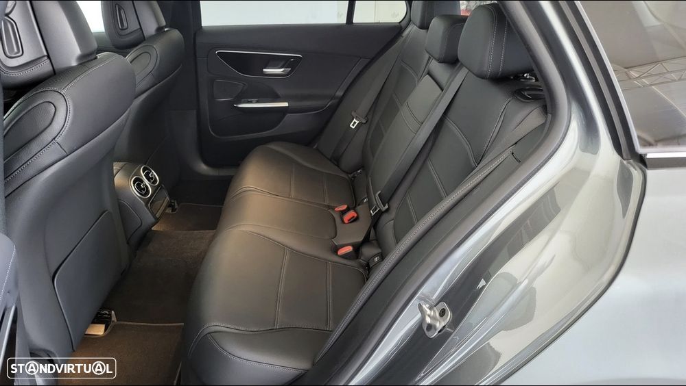 Mercedes-Benz C 300 - 16
