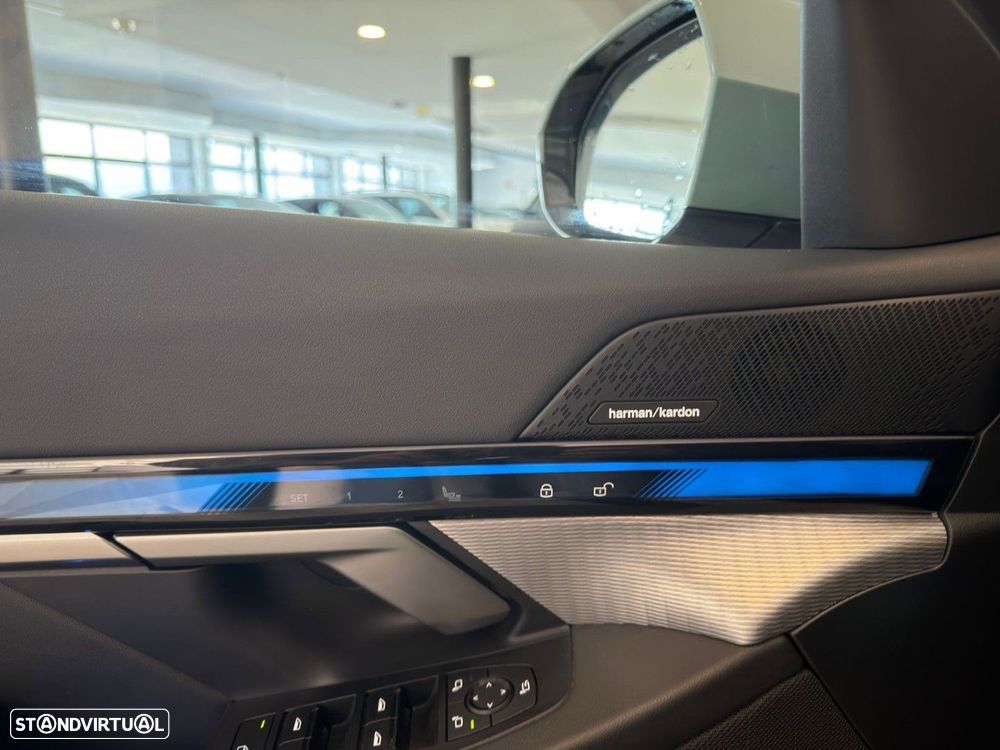 BMW i5 eDrive40 Pack Desportivo M Pro - 9