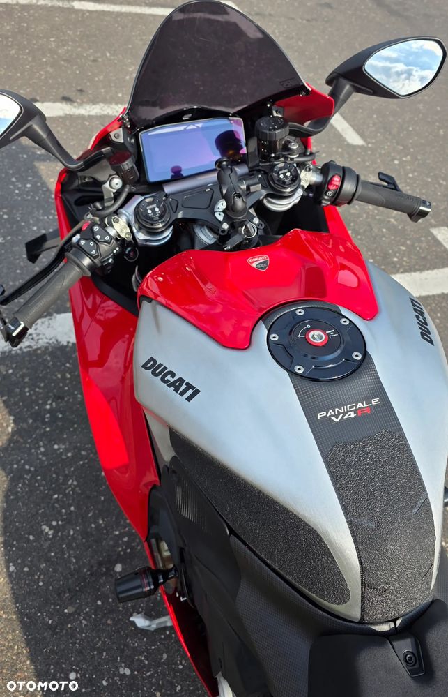 Ducati Panigale V4 - 11