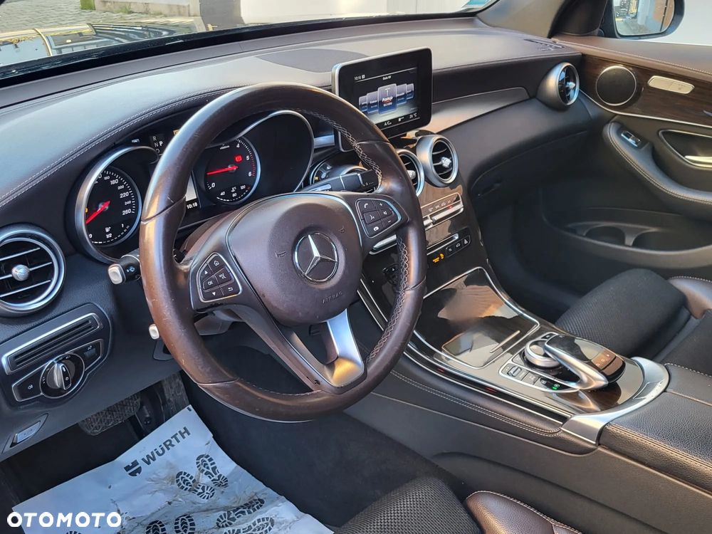 Mercedes-Benz GLC - 16