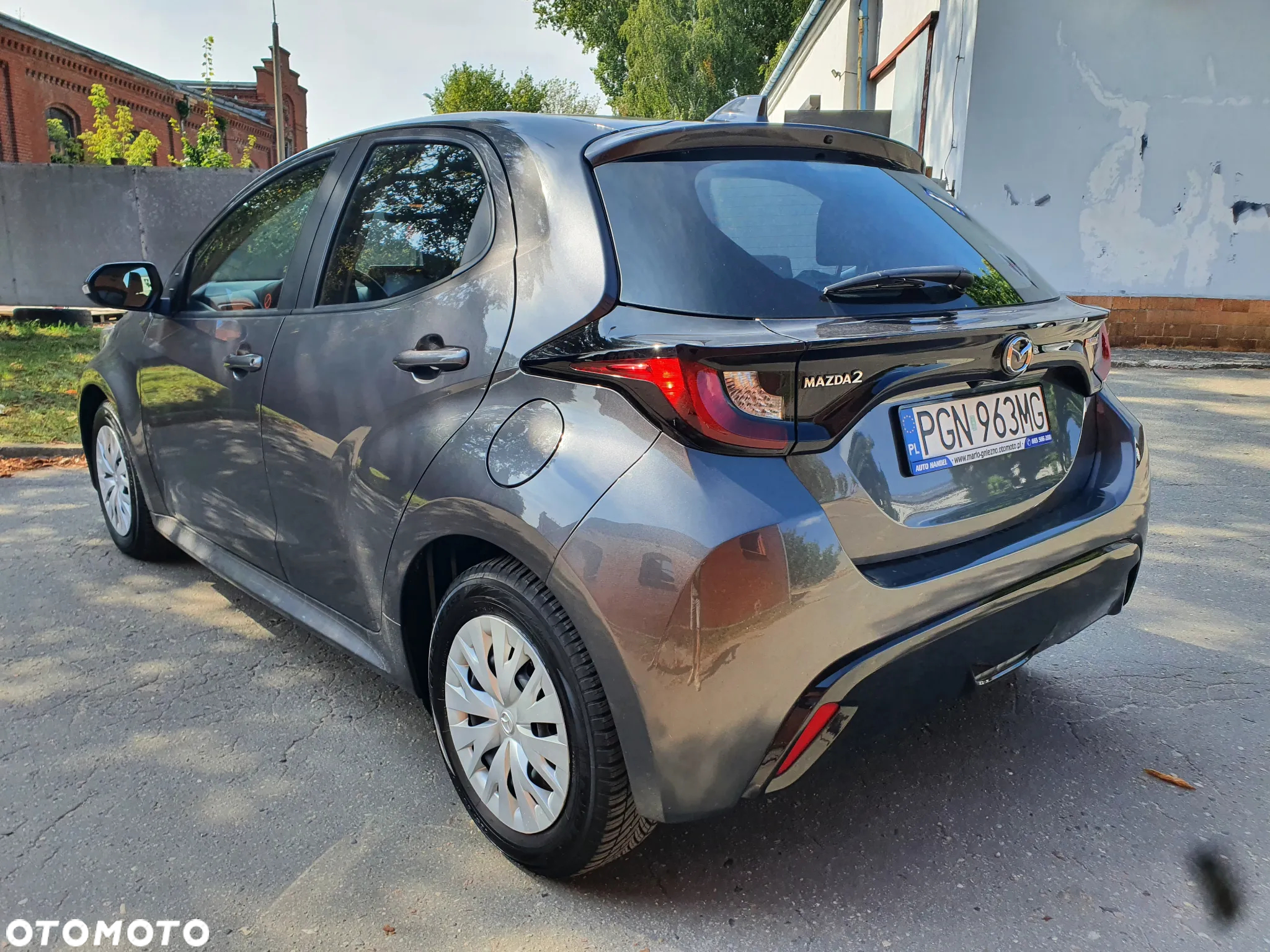 Mazda 2 - 5