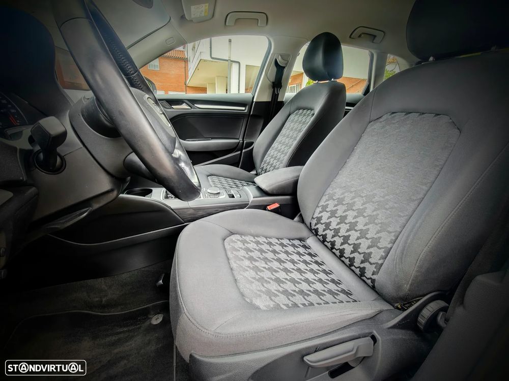 Audi A3 Sportback 1.6 TDI S-line - 7
