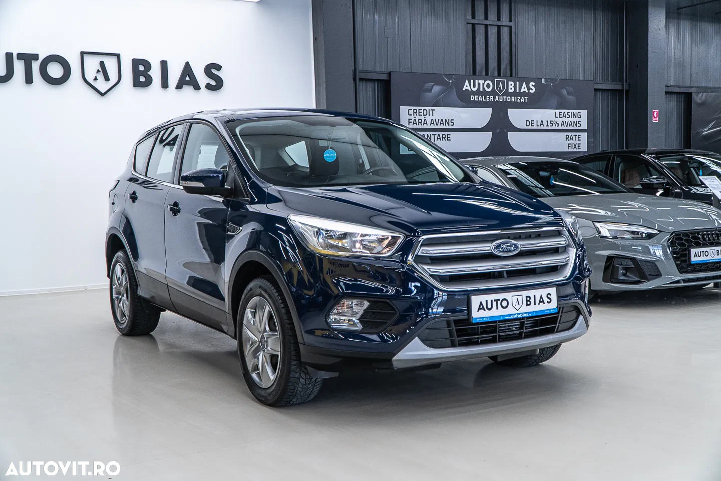 Ford Kuga 2.0 TDCi 4WD Powershift Titanium - 3