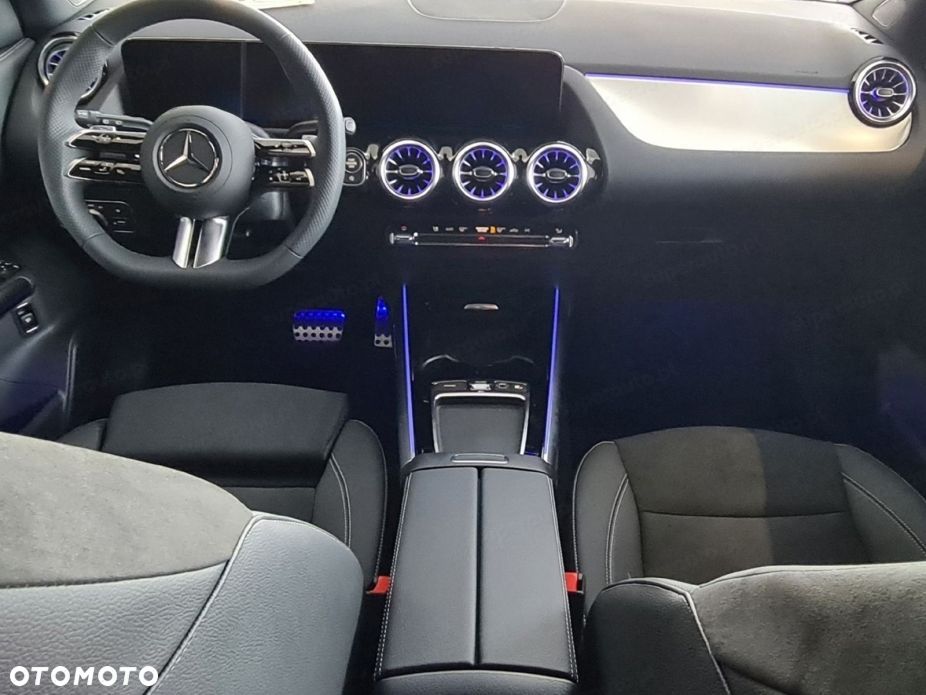Mercedes-Benz GLA 200 mHEV AMG Line 7G-DCT - 10