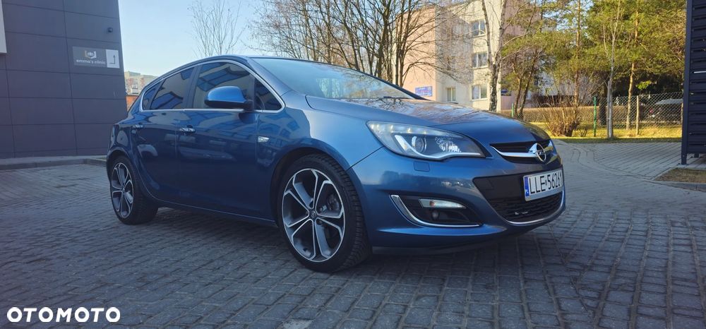 Opel Astra 1.7 CDTI Cosmo - 2