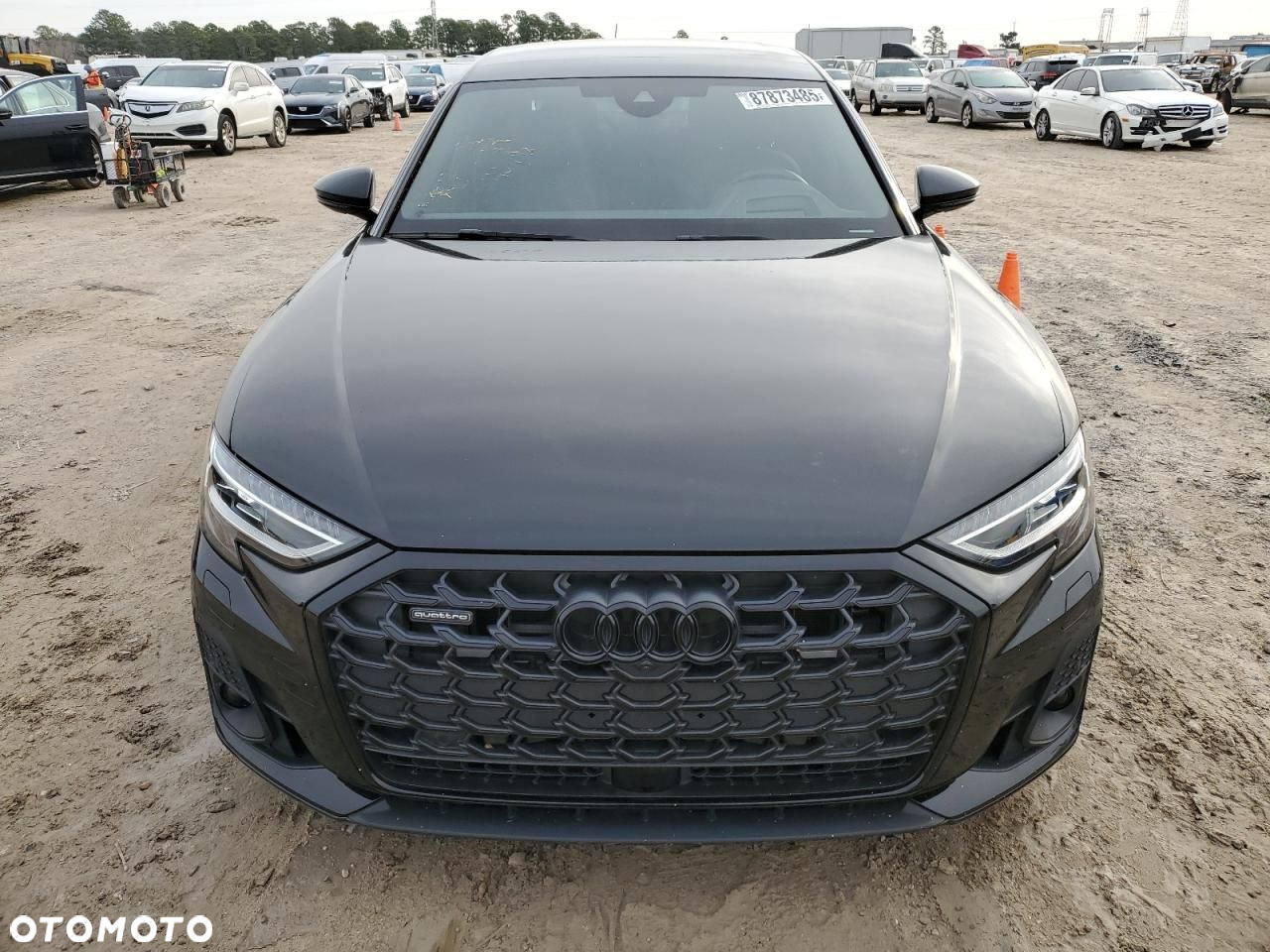 Audi A8 - 6