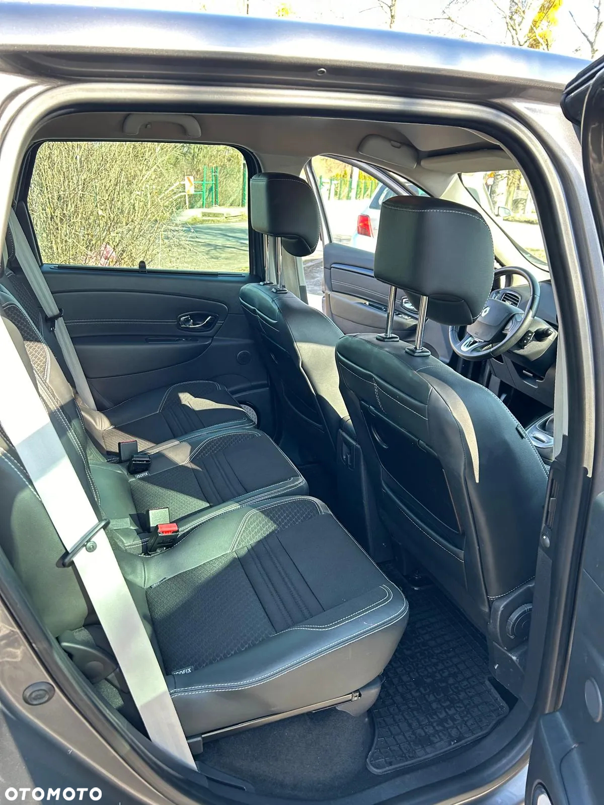 Renault Scenic 1.5 dCi Bose EDition EDC - 12