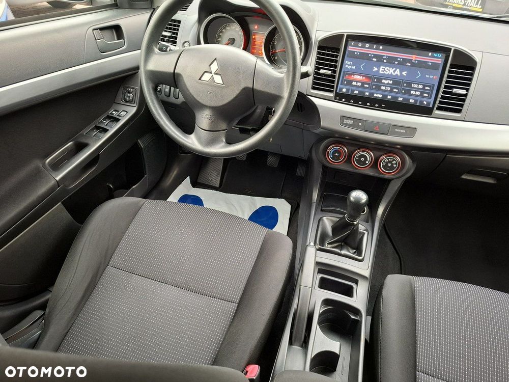 Mitsubishi Lancer - 14
