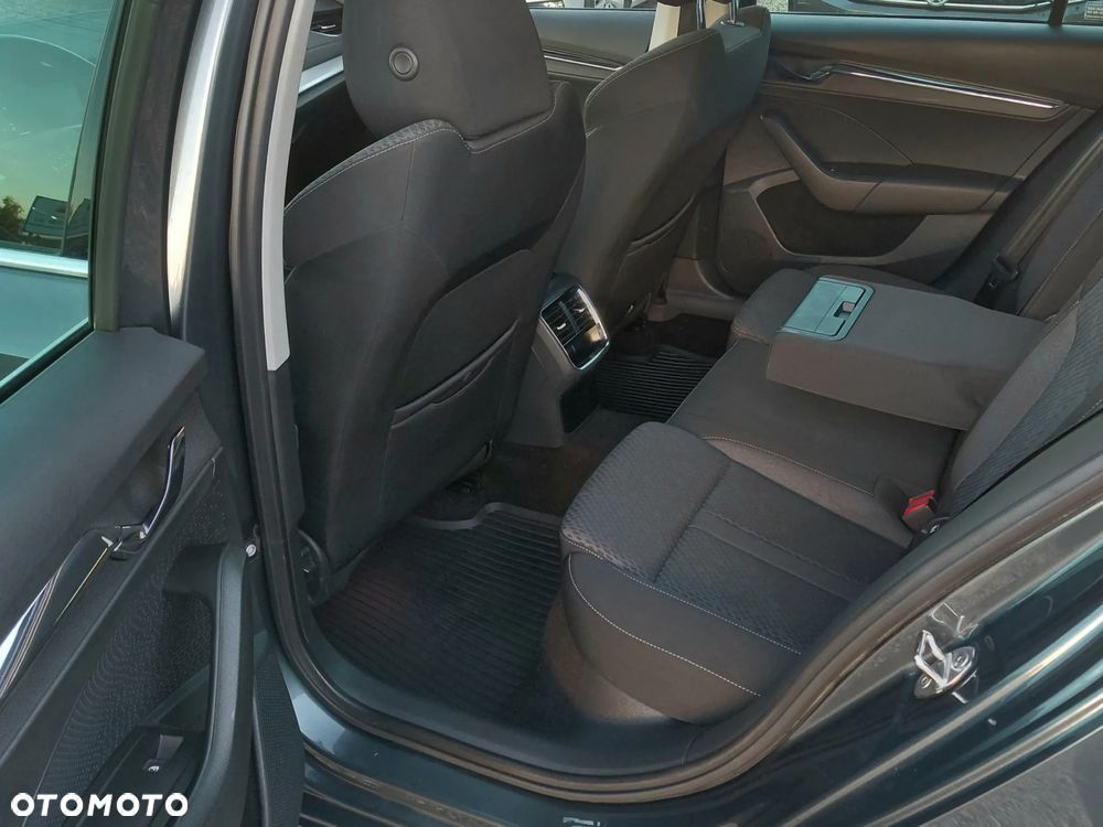 Skoda Octavia 1.5 TSI ACT Style - 30