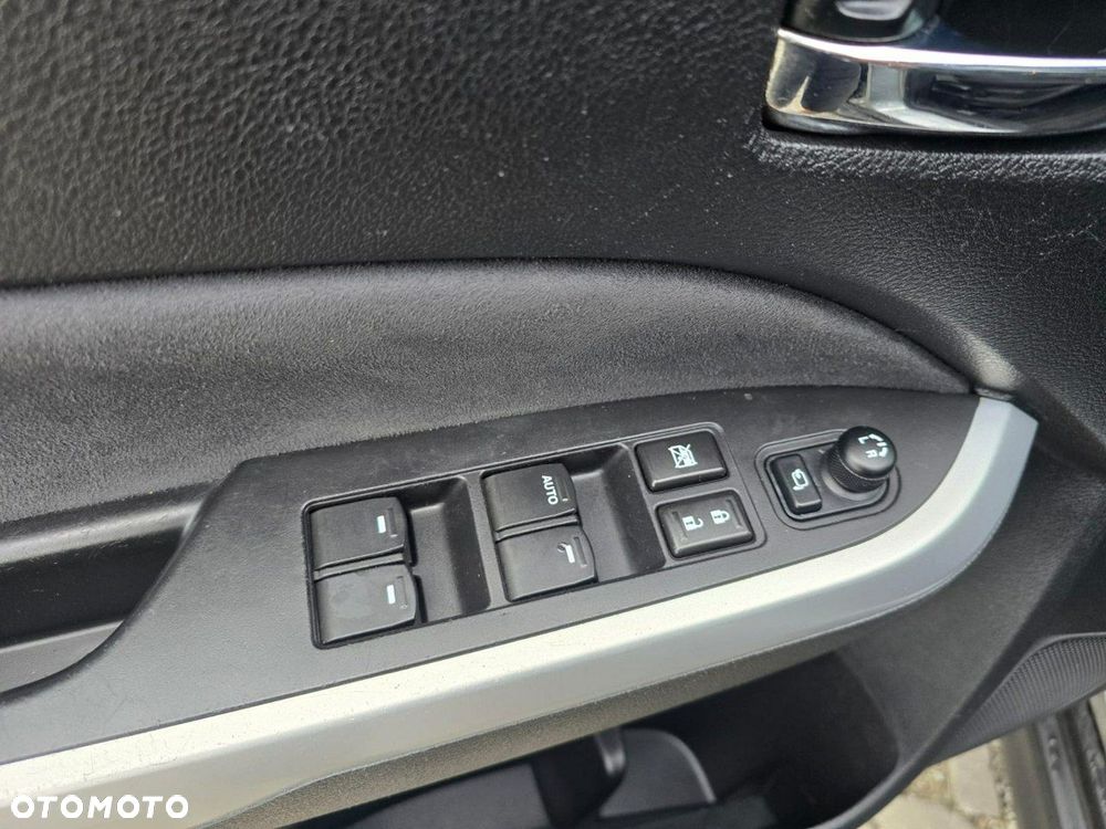 Suzuki Vitara - 32