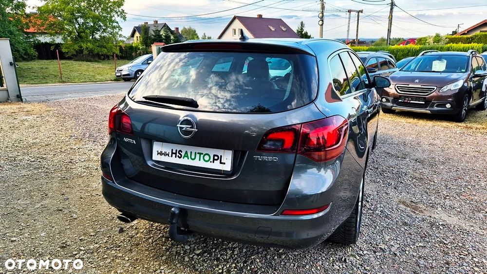 Opel Astra 1.6 T Cosmo - 16