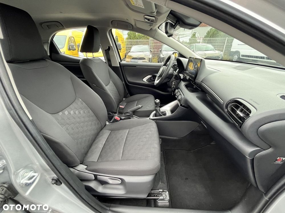 Toyota Yaris 1.5 Comfort - 26