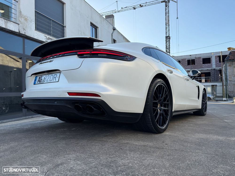 Porsche Panamera - 44