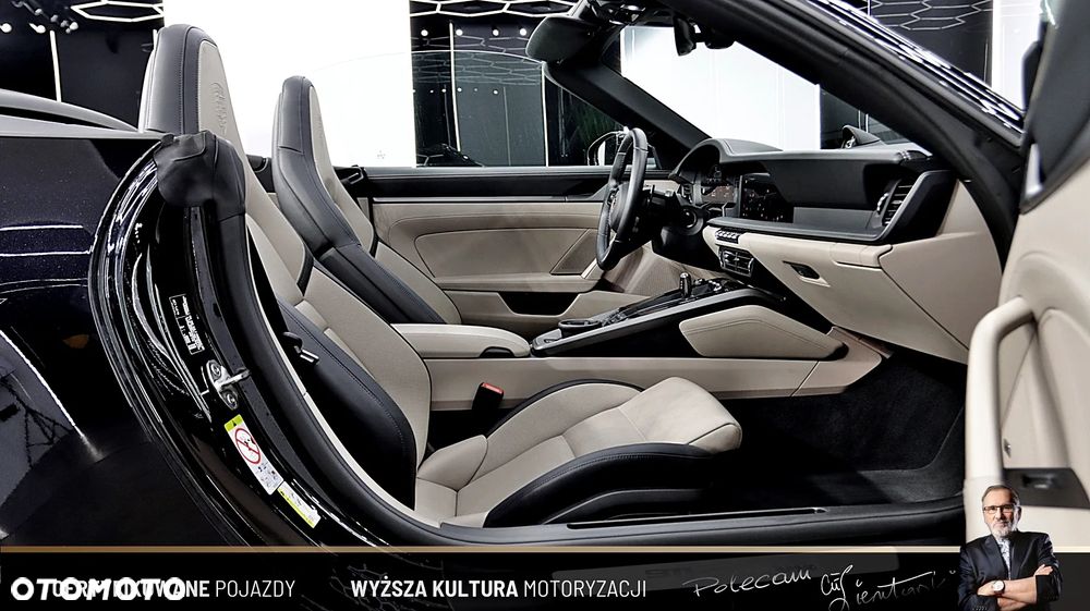 Porsche 911 Carrera - 14