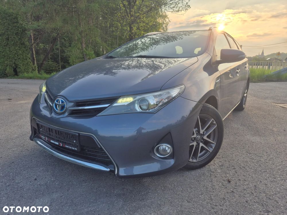 Toyota Auris 1.8 HSD Luna - 11