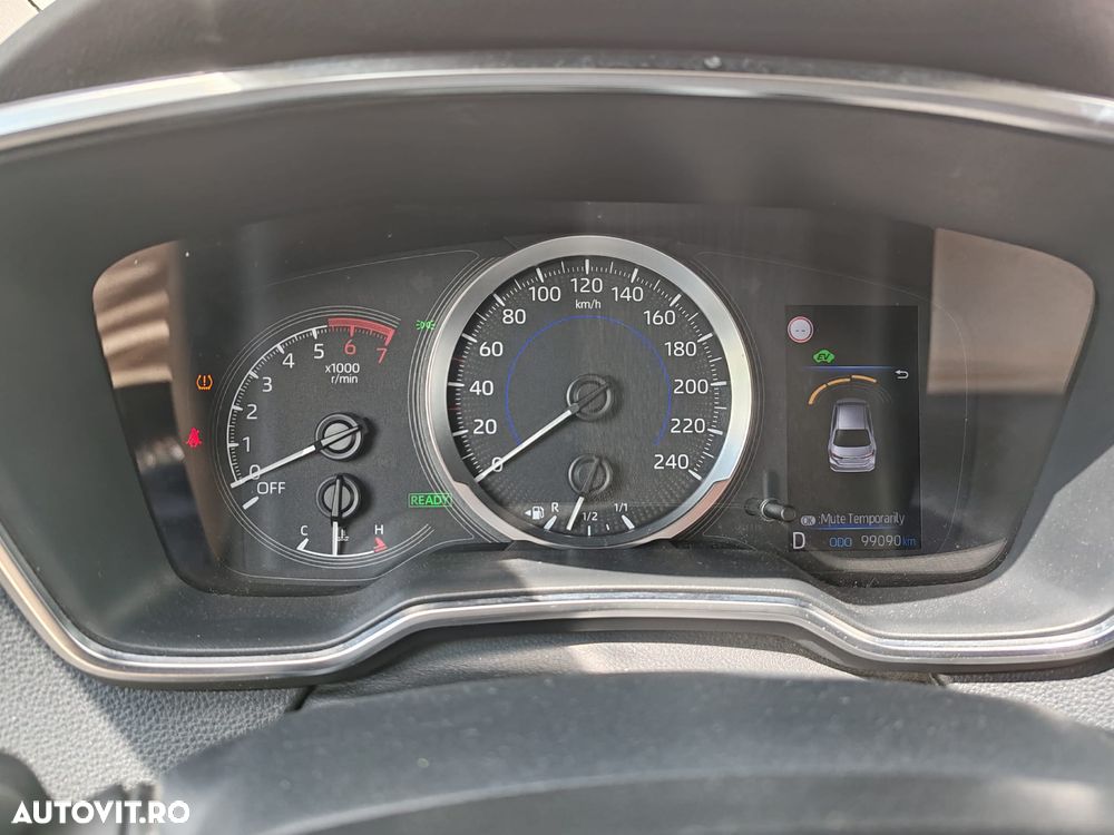 Toyota Corolla 1.8 HSD Business - 15