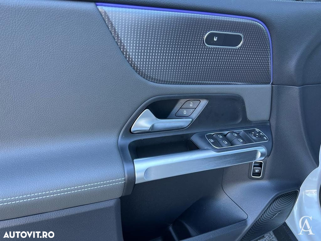 Mercedes-Benz EQB 300 4MATIC - 12