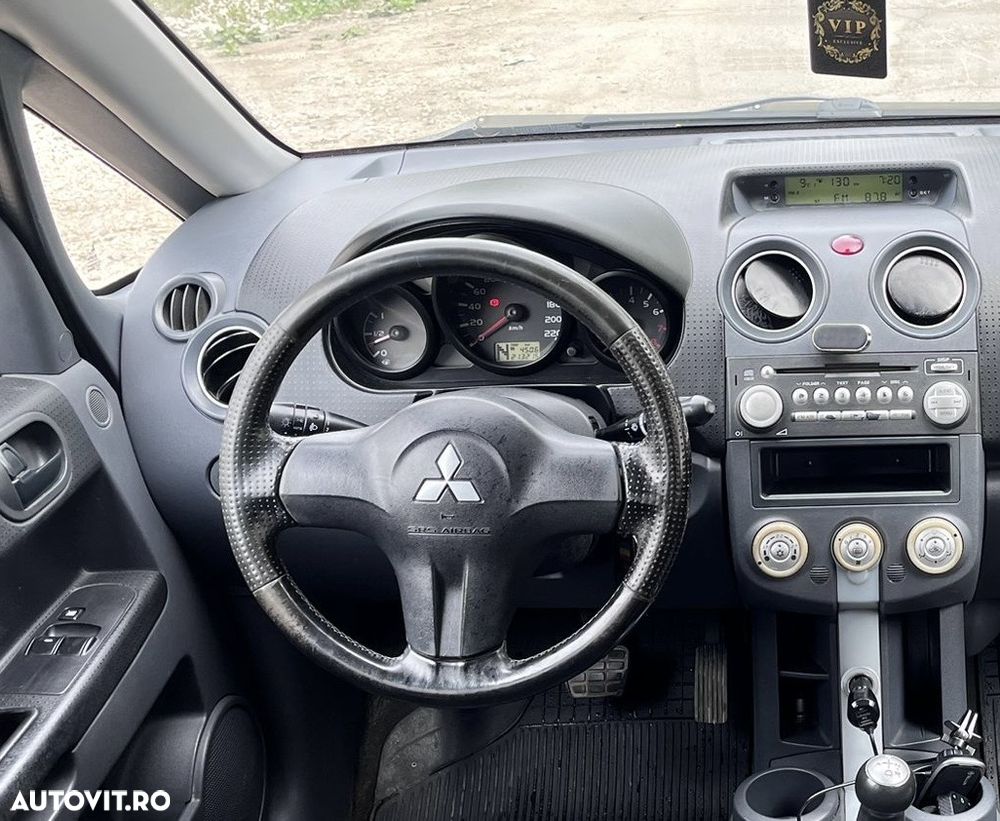 Mitsubishi Colt 1.3 A/T Intense Safety TAN - 13