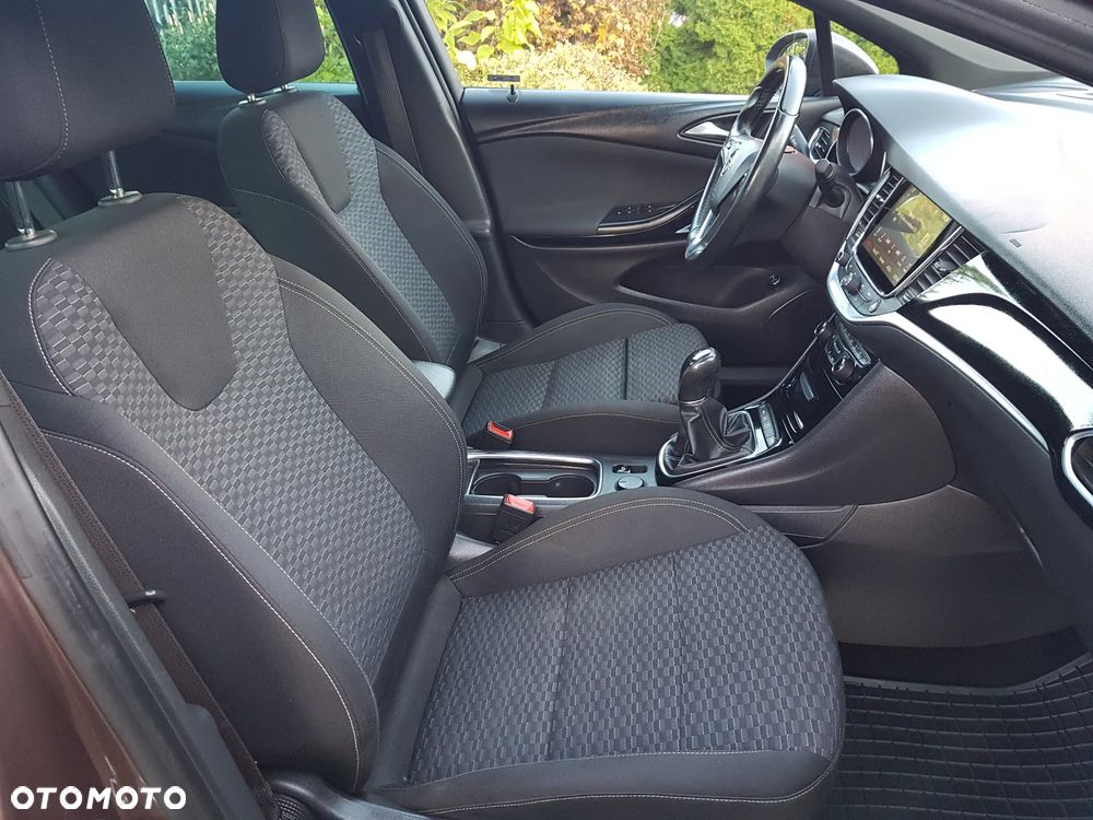 Opel Astra 1.4 Turbo Business - 27