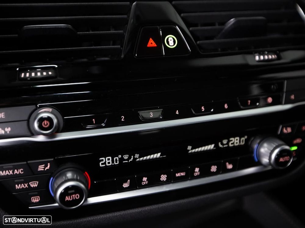 BMW 520 e - 17