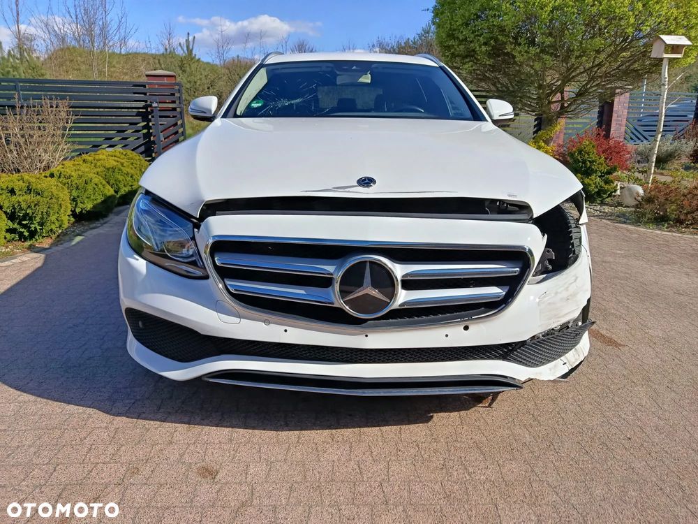 Mercedes-Benz Klasa E 220 d 9G-TRONIC - 6
