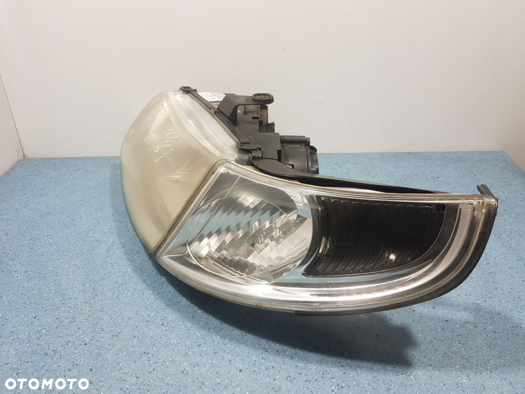 SAAB 95 I LIFT REFLEKTOR LEWY - 3