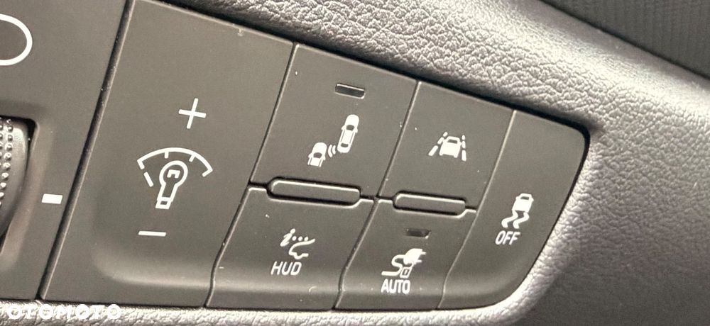 Hyundai Kona - 4