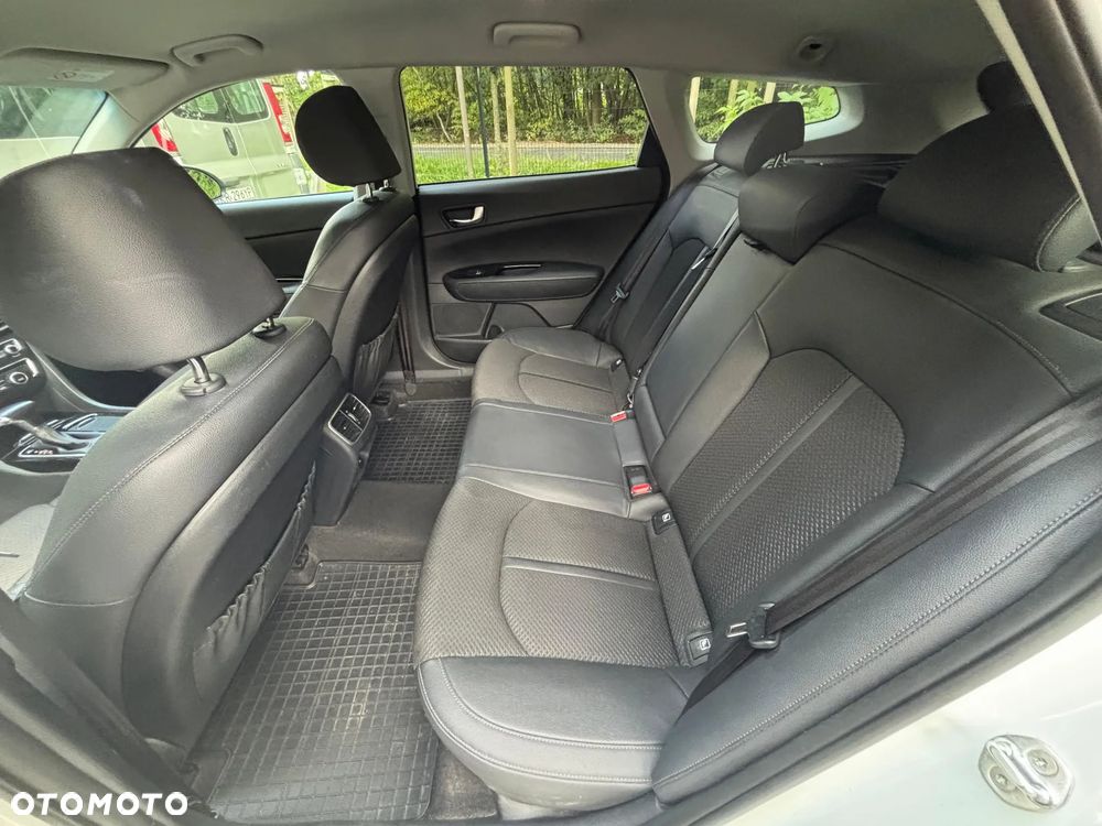 Kia Optima 1.6 T-GDI L DCT - 11