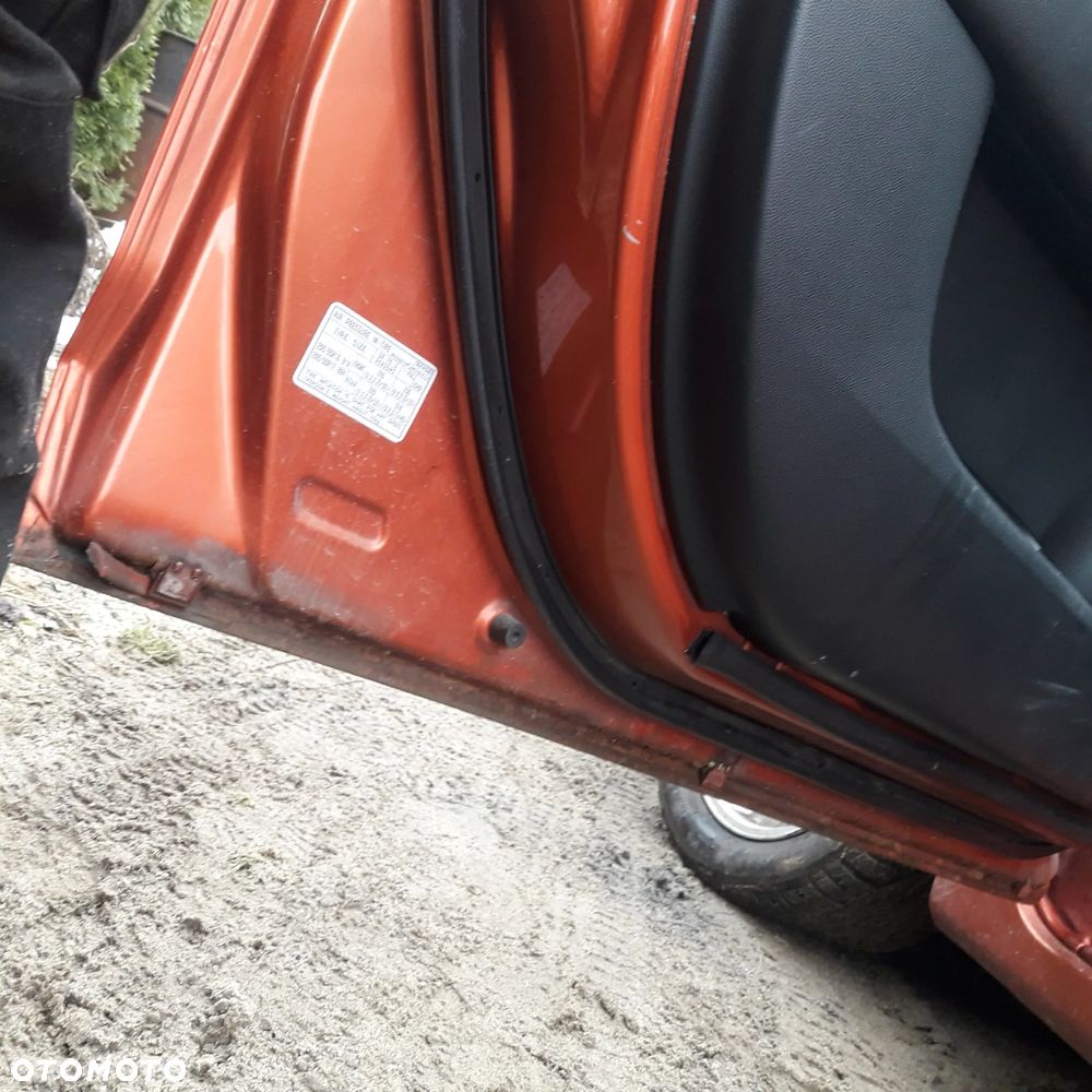 Mazd 3 BK 03-09 Drzwi tylne lewe z szyba  tył w kolor - 13