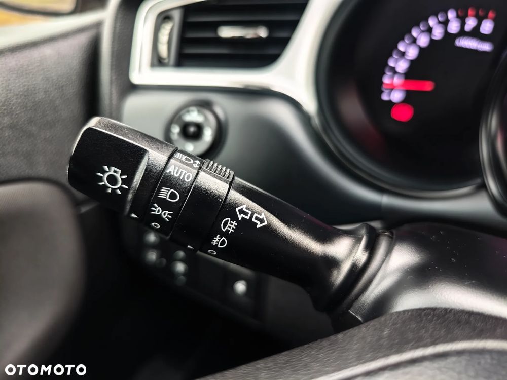 Kia Ceed 1.6 GDI L - 29