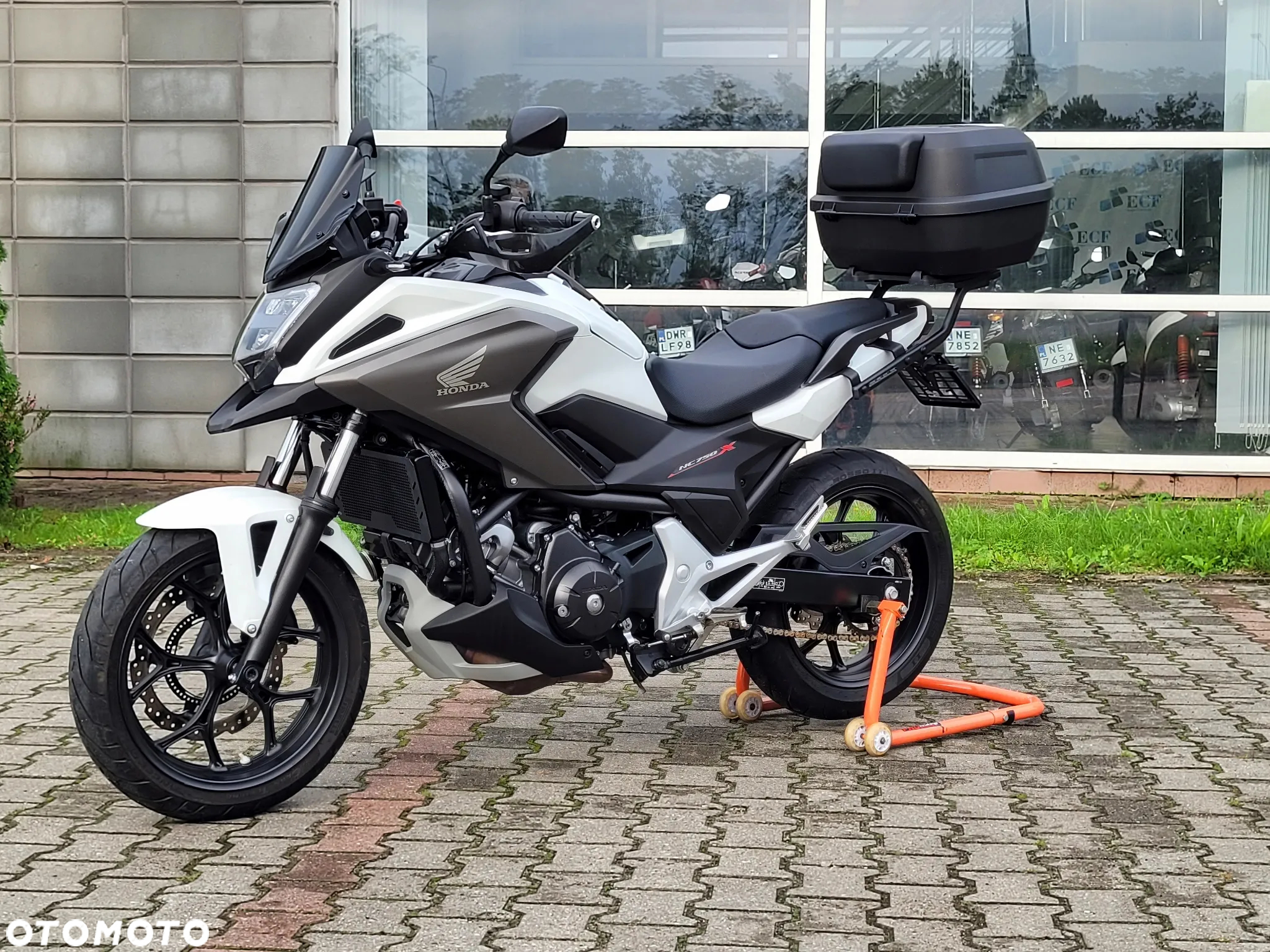 Honda NC - 9