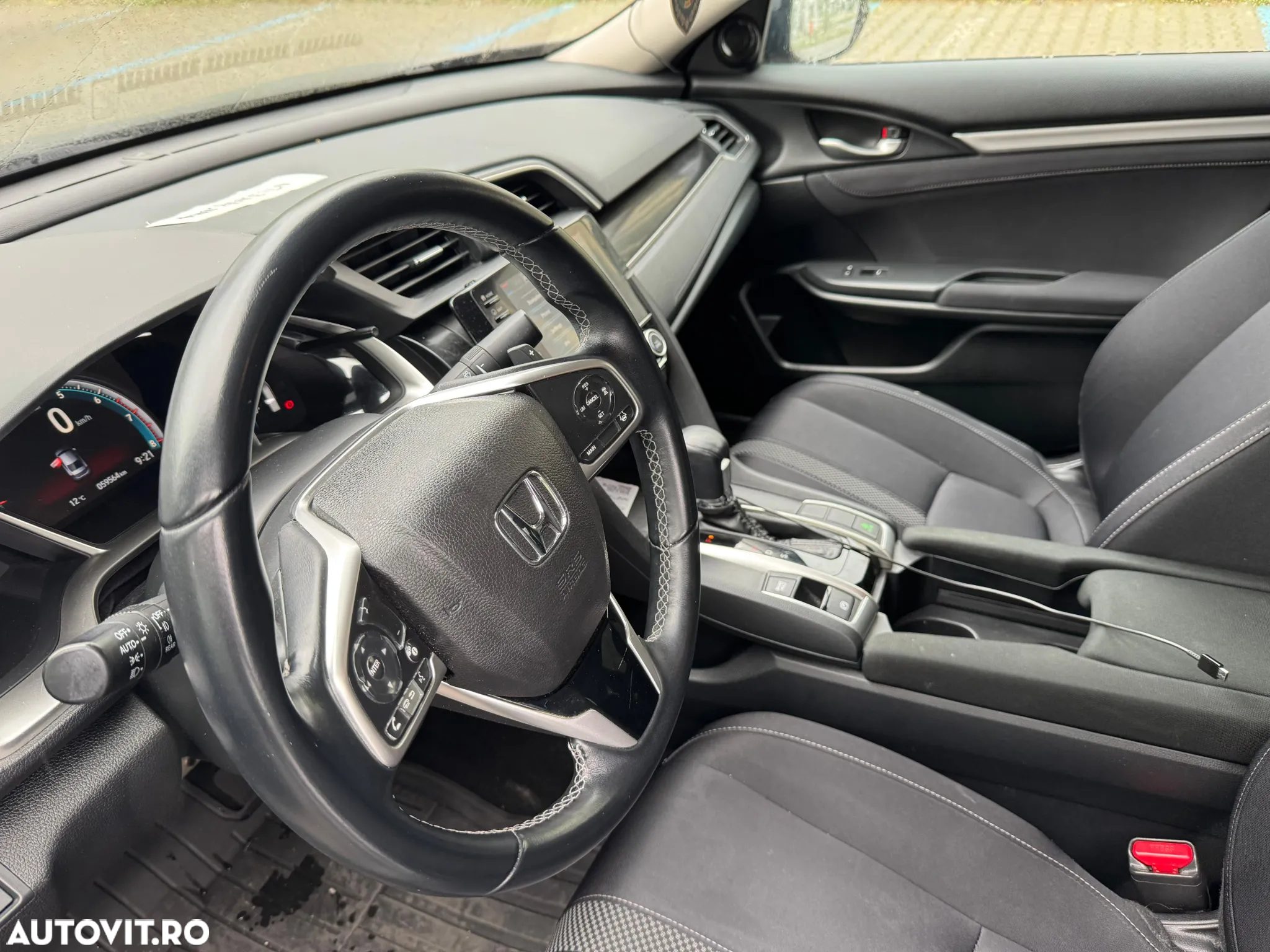 Honda Civic Sedan 1.5 VTEC Turbo CVT Elegance Navi - 4