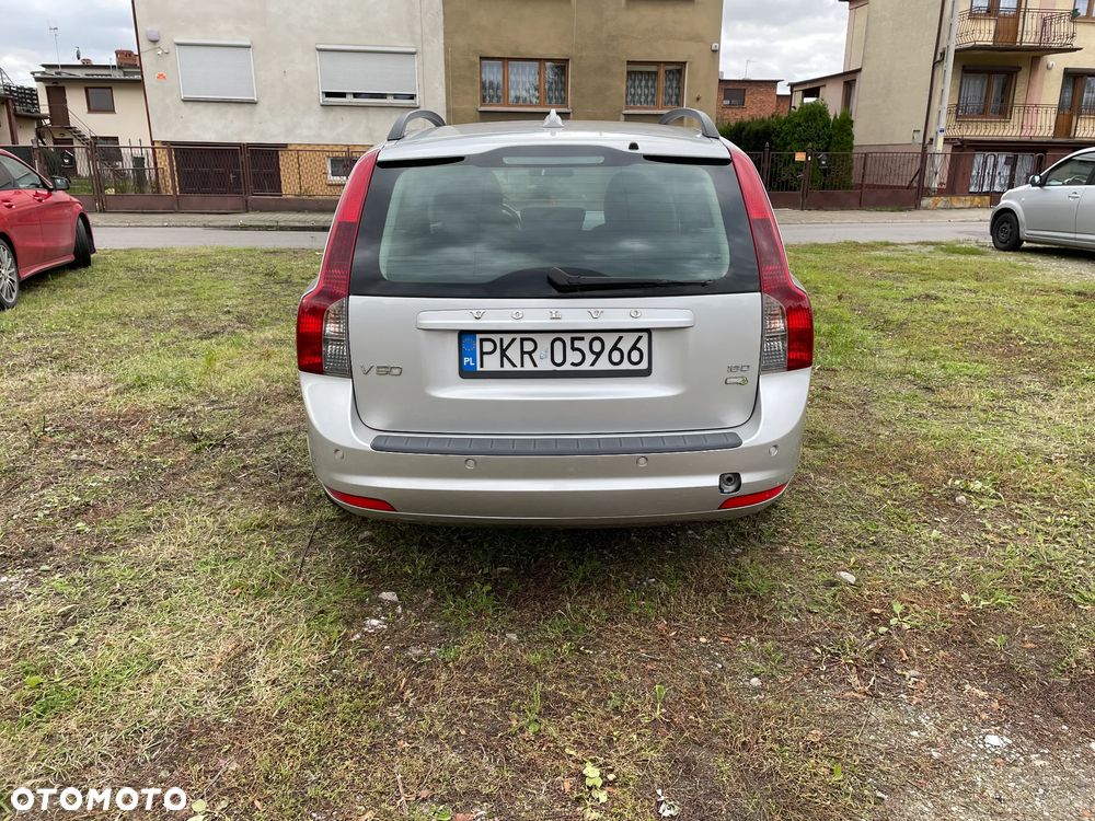 Volvo V50 1.6D DPF DRIVe - 8