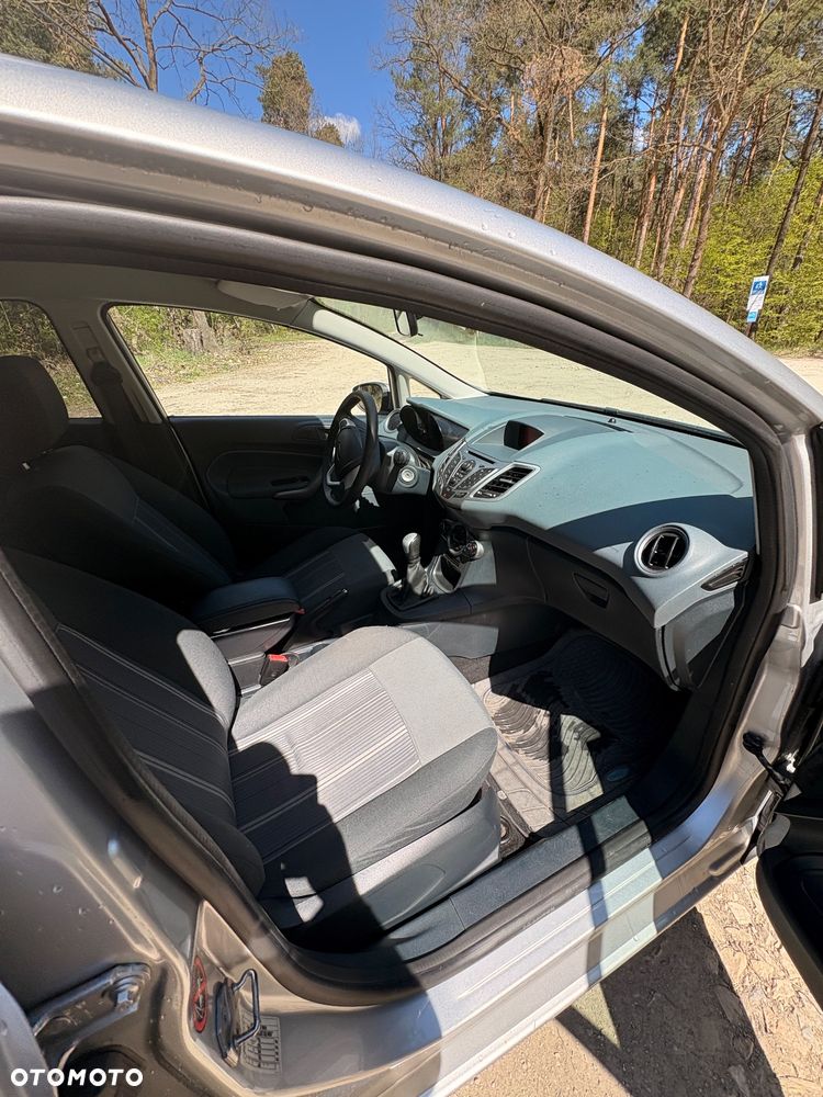 Ford Fiesta - 6