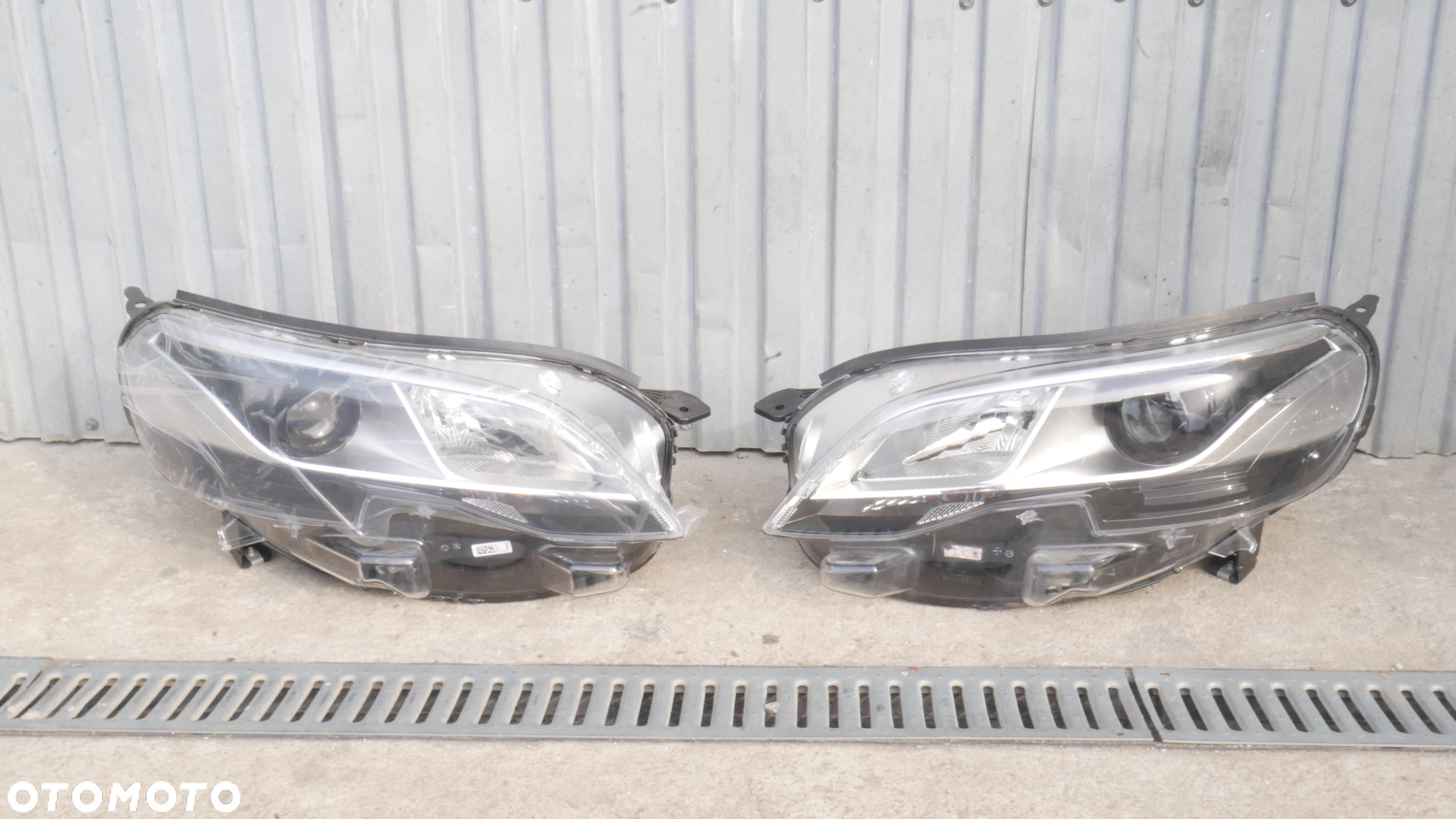 PEUGEOT EXPERT 3 III TRAVELLER XENON  LAMPA PRAWA LEWA PRZÓD XENON - 3
