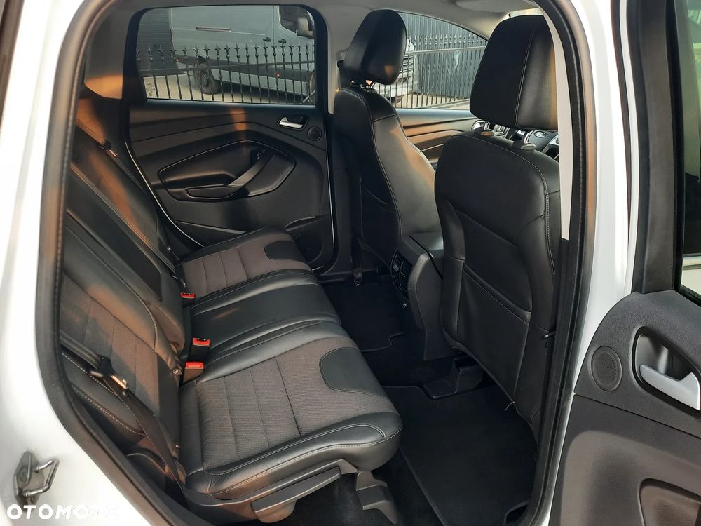 Ford Kuga 2.0 TDCi 2x4 SYNC - 16