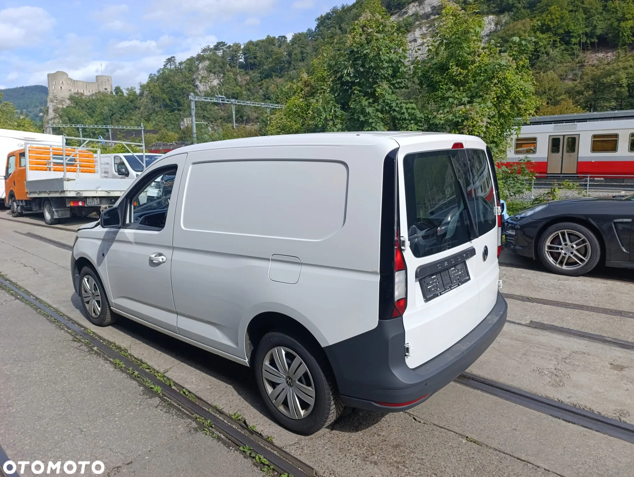 Volkswagen Caddy - 4