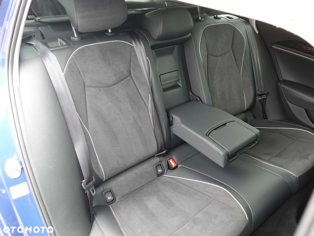 Volkswagen Passat 2.0 TDI SCR DSG Business - 10