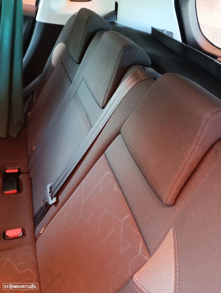 Peugeot 2008 1.2 PureTech Allure - 9