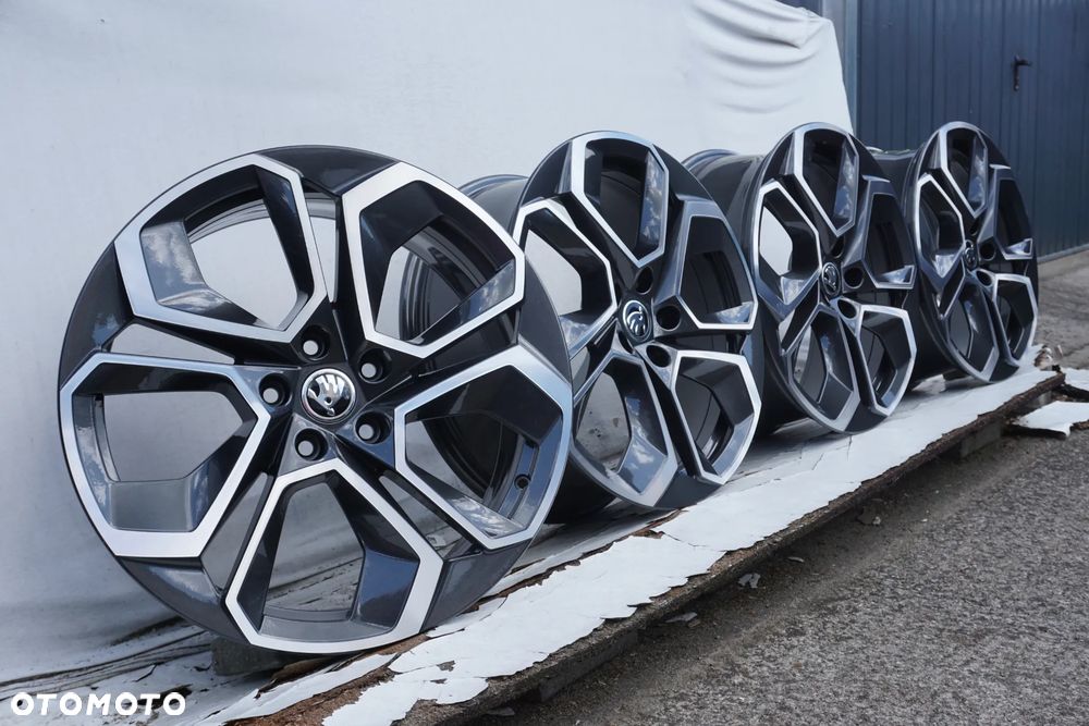 Skoda 5x112 19 7,5J et48 5E3601025S