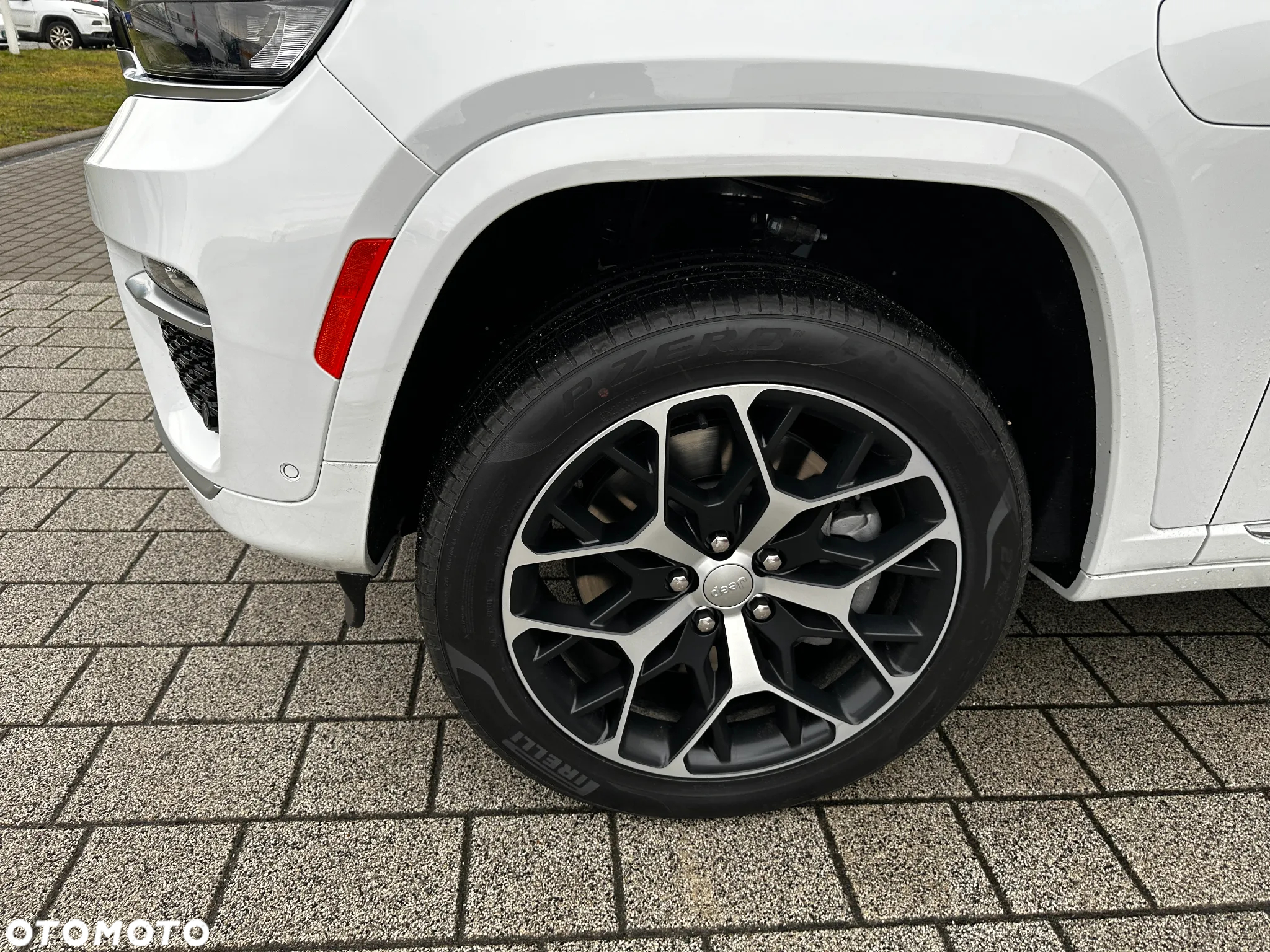 Jeep Grand Cherokee - 2
