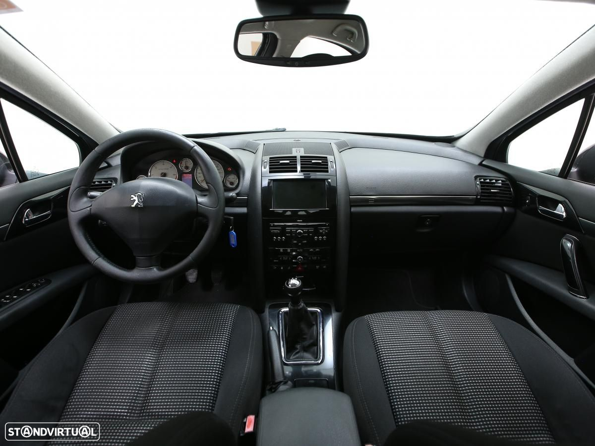 Peugeot 407 - 6