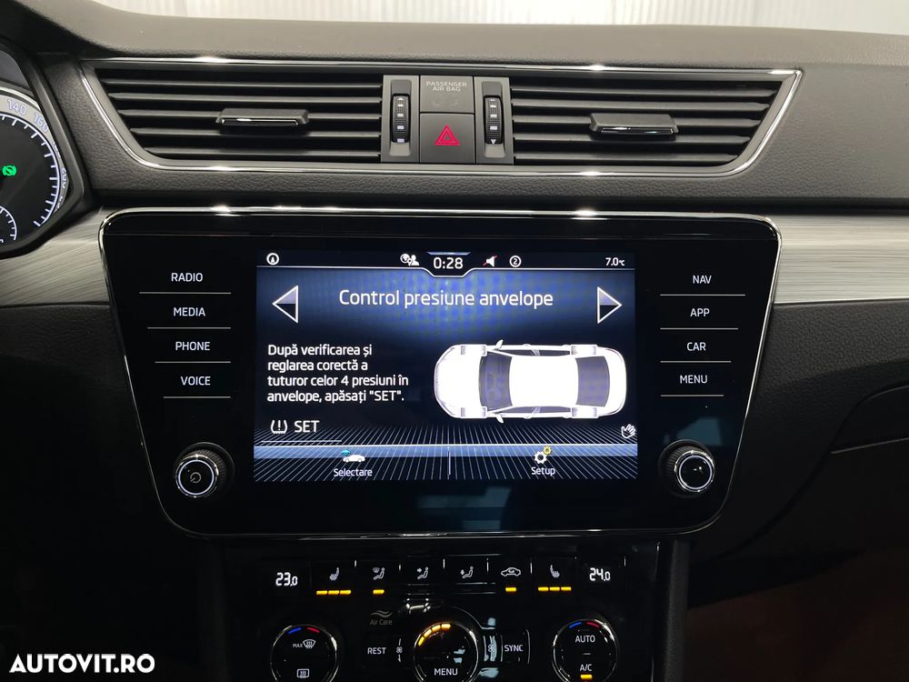 Skoda Superb 2.0 TDI DSG Ambition - 16