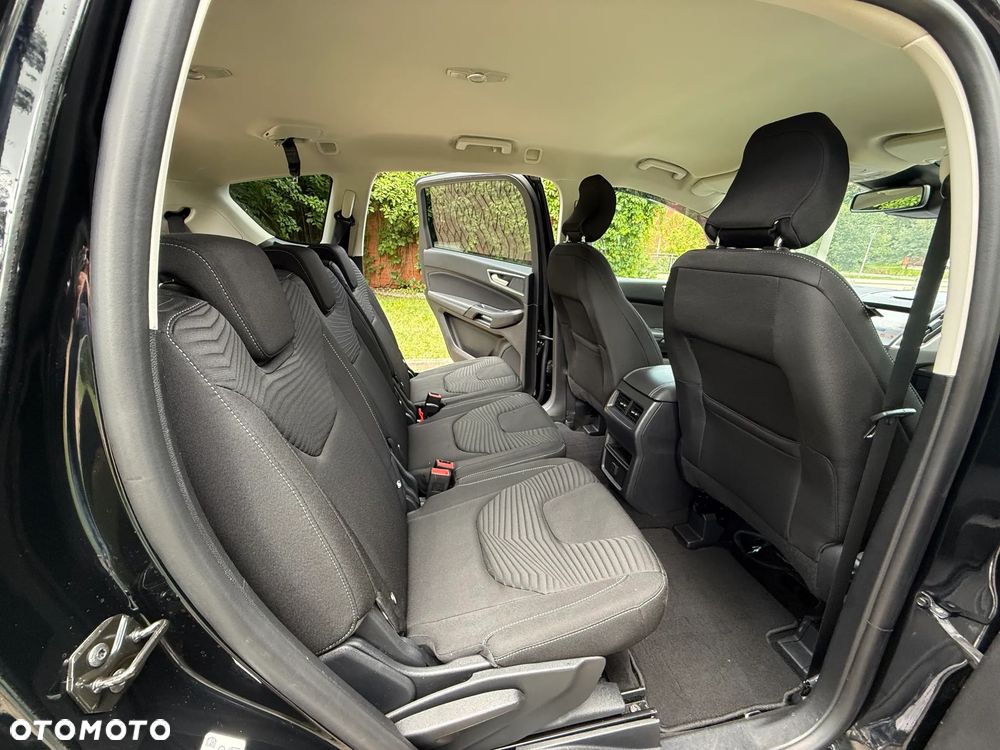 Ford S-Max - 19
