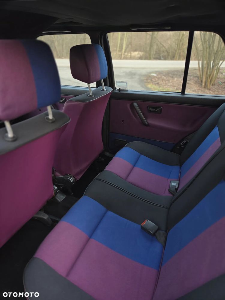 Volkswagen Golf 1.8 - 14