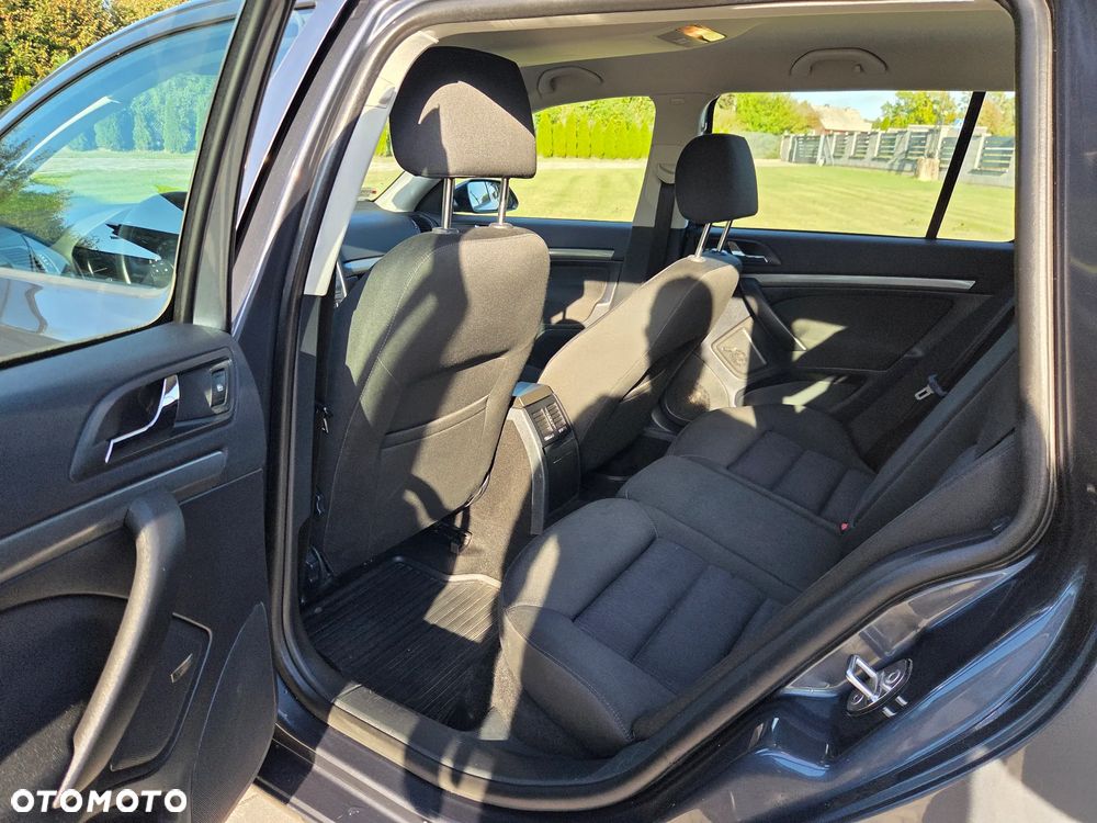 Skoda Octavia 1.6 Elegance - 23
