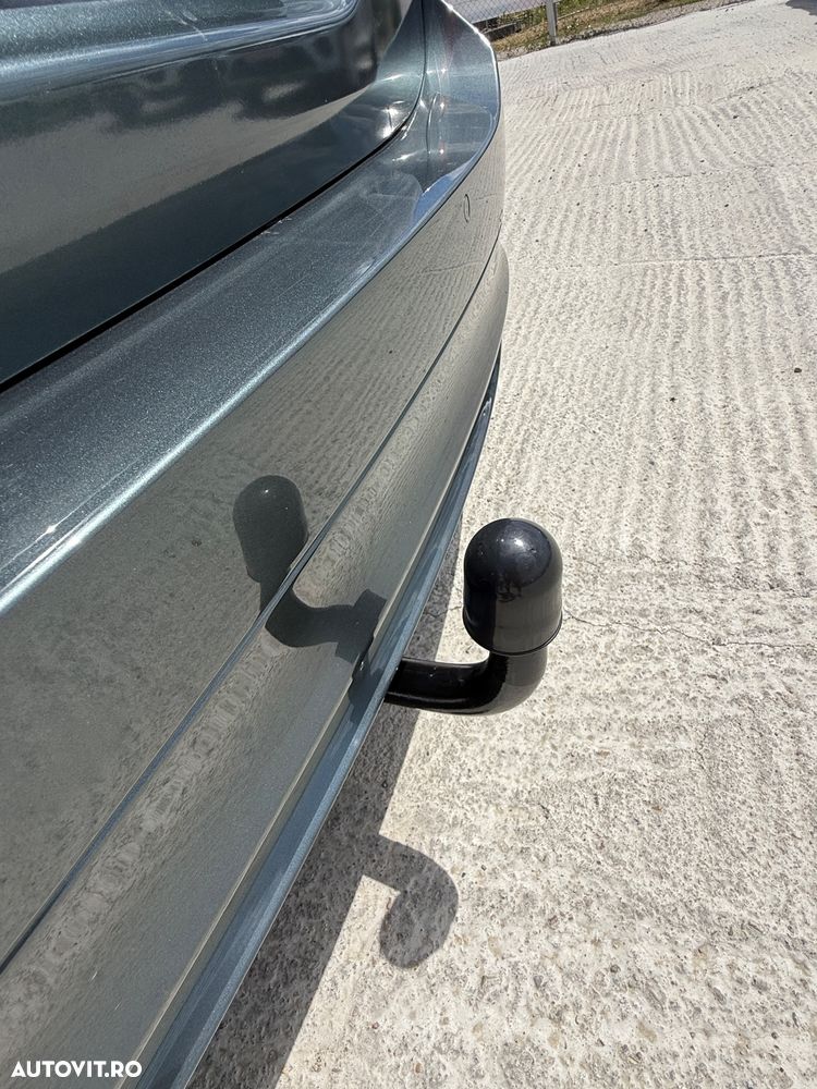 BMW Seria 3 320d xDrive - 17