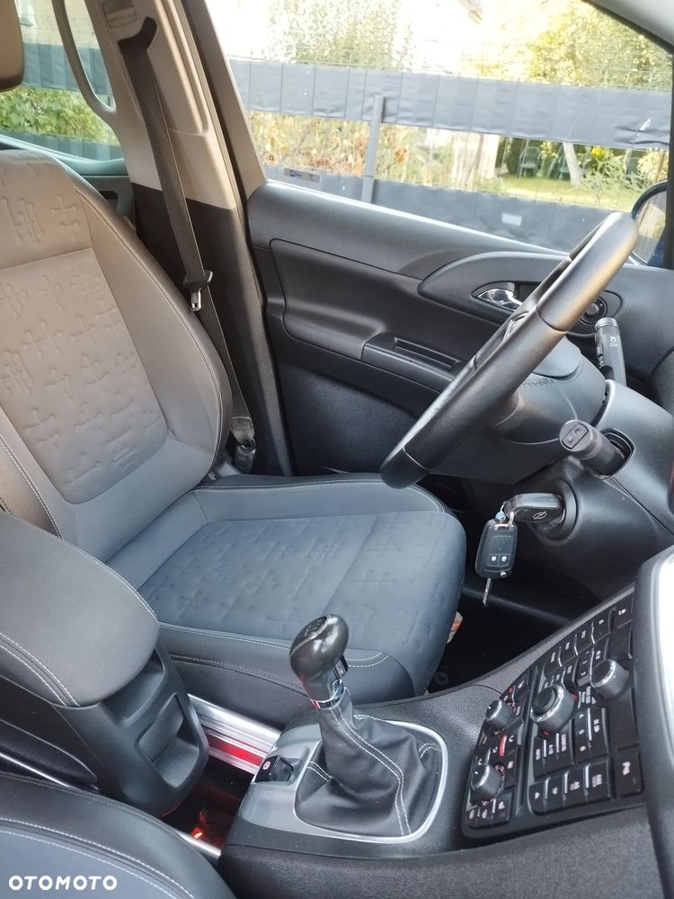 Opel Meriva - 14