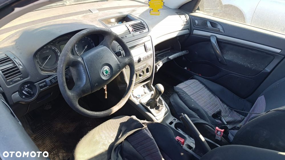 36038 Skoda Octavia 2 model od 04-08 silnik 1.9 TDI 105 BXE skrzynia JCR 5 biegowa lakier LF9R - 10