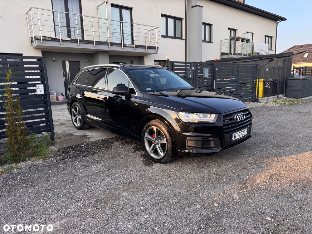 Audi Q7 - 1